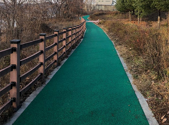 彩色透水混凝土路面